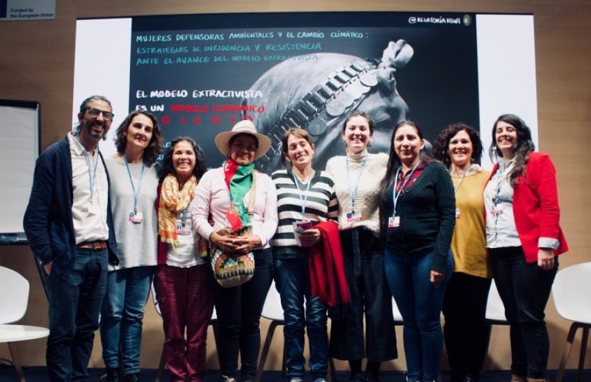 Picture of a group of women from Fundacion Plurales and other partner organisations at the UN Climate Conference