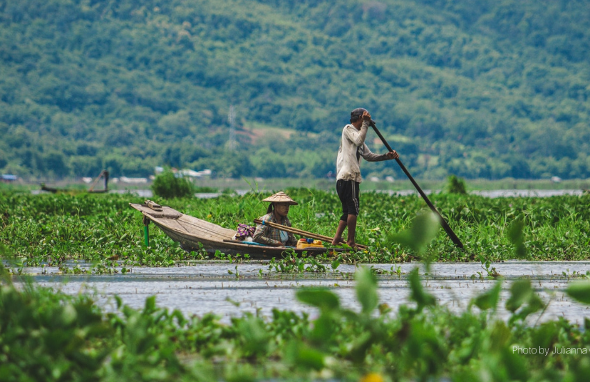 Fishermen in Myanmar - Photo by Julianna Corbett on Unsplash