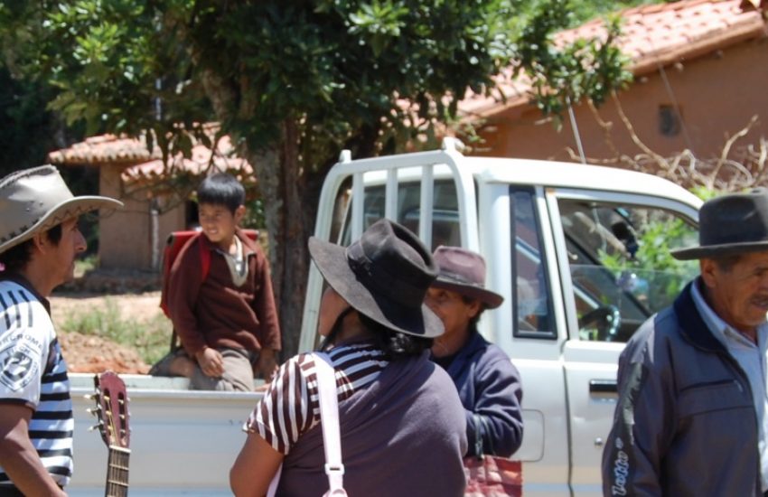 arriving_at_the_compensation_ceremony_in_pucara