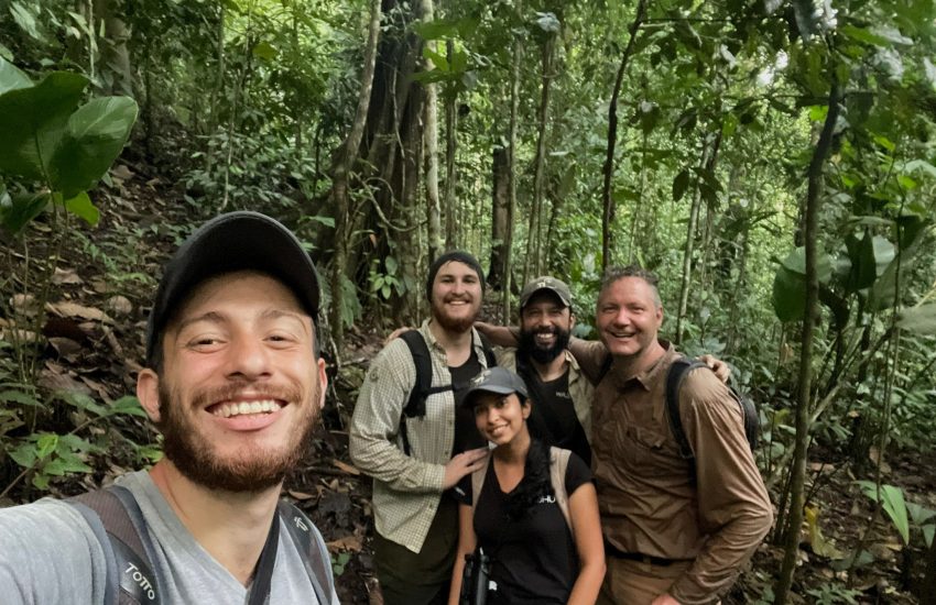 Marc Hoogeslag and the Proyecto Washu team in Ecuador